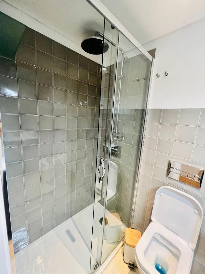 Discover Lisbons History - Stylish Apartment In Alfama Luaran gambar