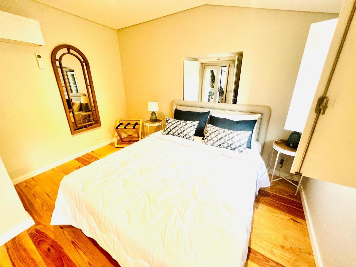 Discover Lisbons History - Stylish Apartment In Alfama Luaran gambar